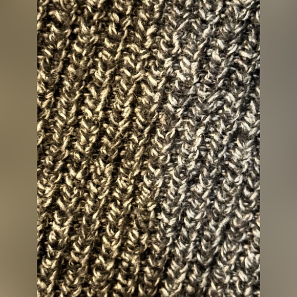 Mutual Weave Men’s Turtleneck Sweater - Picture 6 of 12